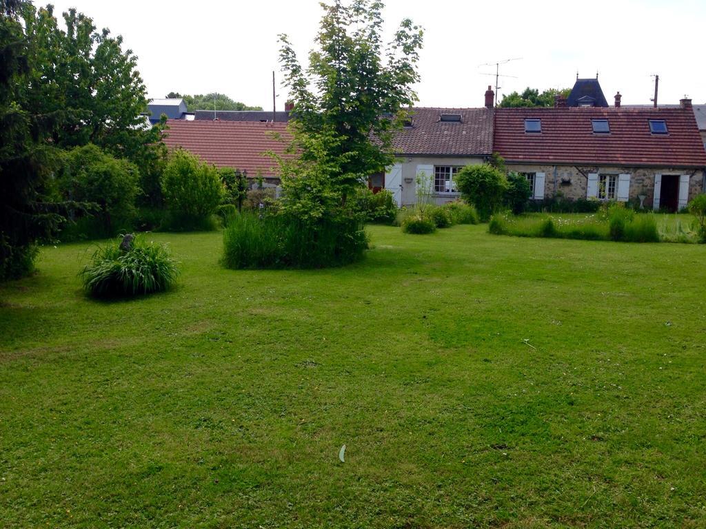 Villa Chez Madame Titus Ormoy-Villers Exterior foto
